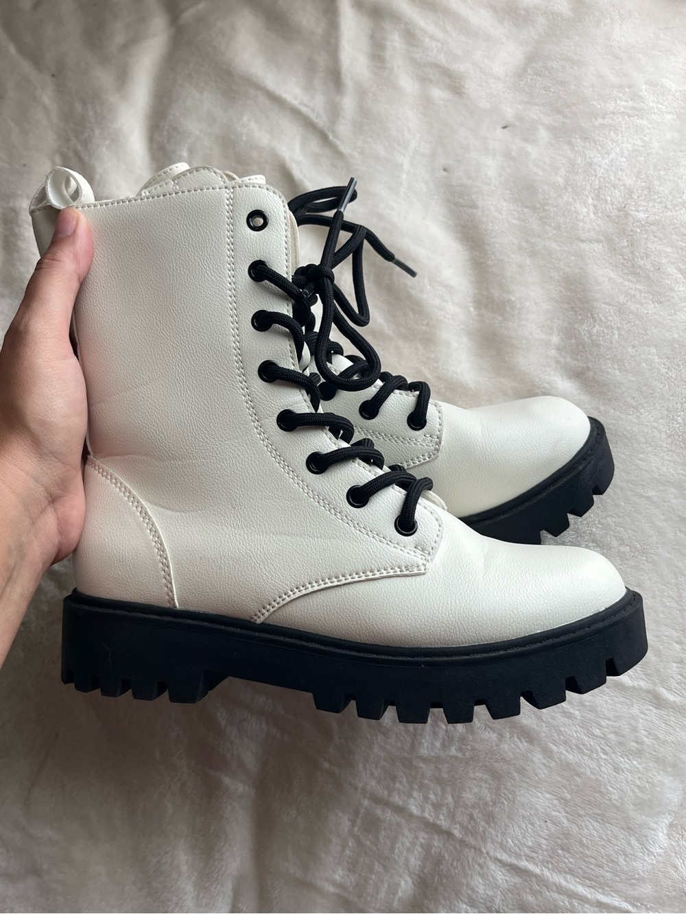art class White Combat Boots with Black Sole and Laces